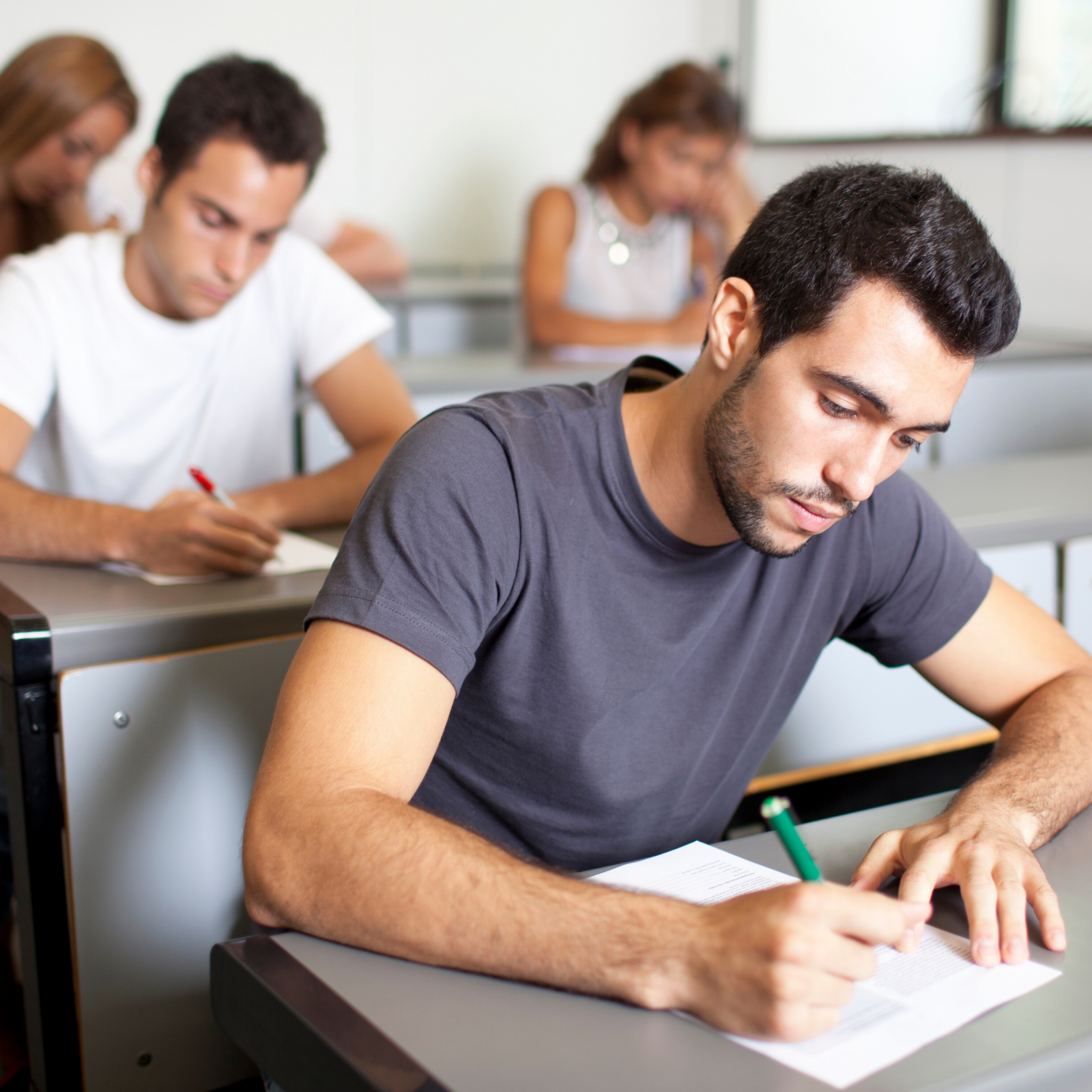 Préparation aux examens de FLE : DELF et DALF